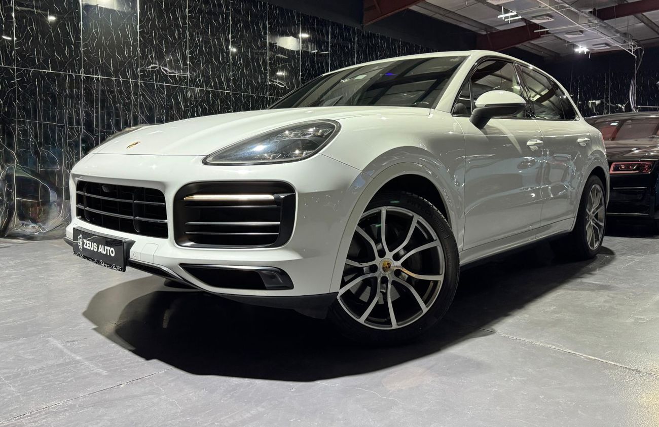 Porsche Cayenne S 2.9L (440 HP) 2019 Porsche Cayenne, 2027 Warranty, Full Service History, Sport Chrono Package, GCC