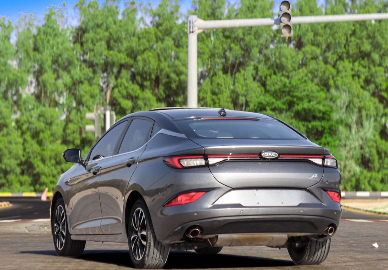 جاك J7 جاك J7 سعة 1.5 لتر، موديل 2023، خليجي، طلاء أصلي، خالية من الحوادث، بحالة ممتازة، رقم الموديل 564