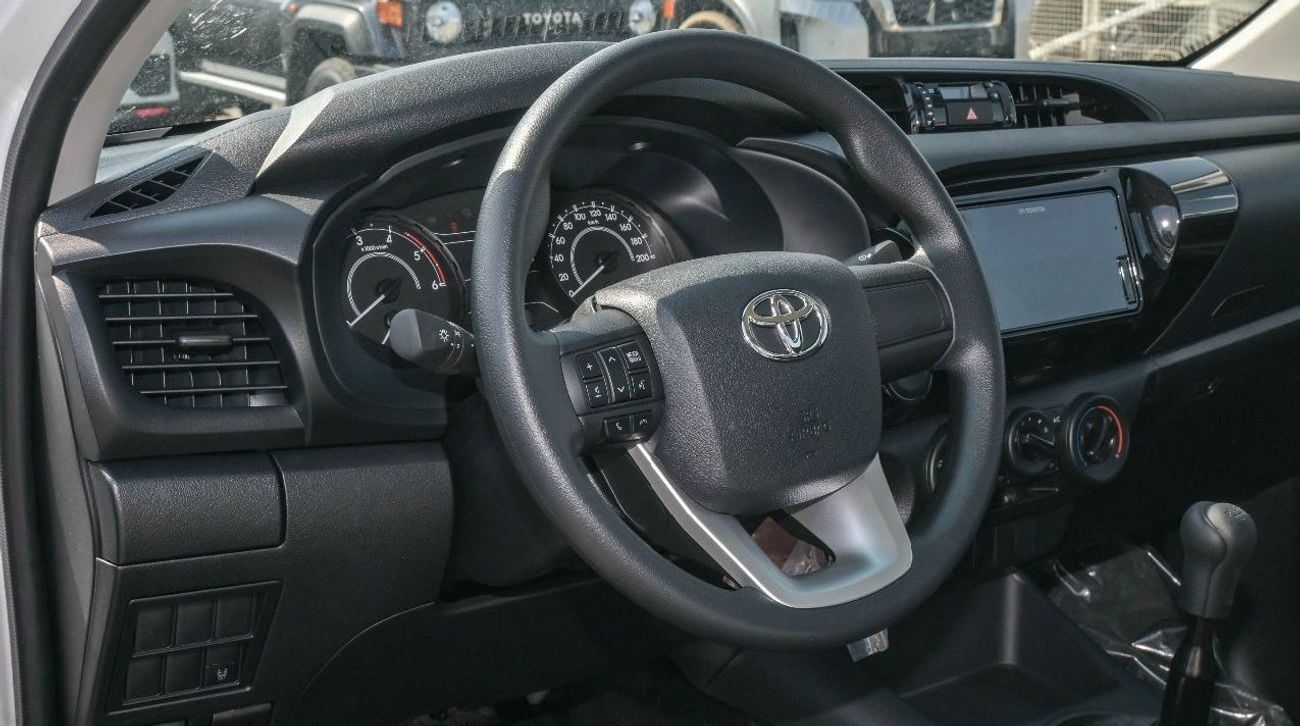 تويوتا هيلوكس ECTJRY003 - 2025 Toyota Hilux Single Cab DLX - 2.4L Diesel Manual 4wd - White with Red Interior