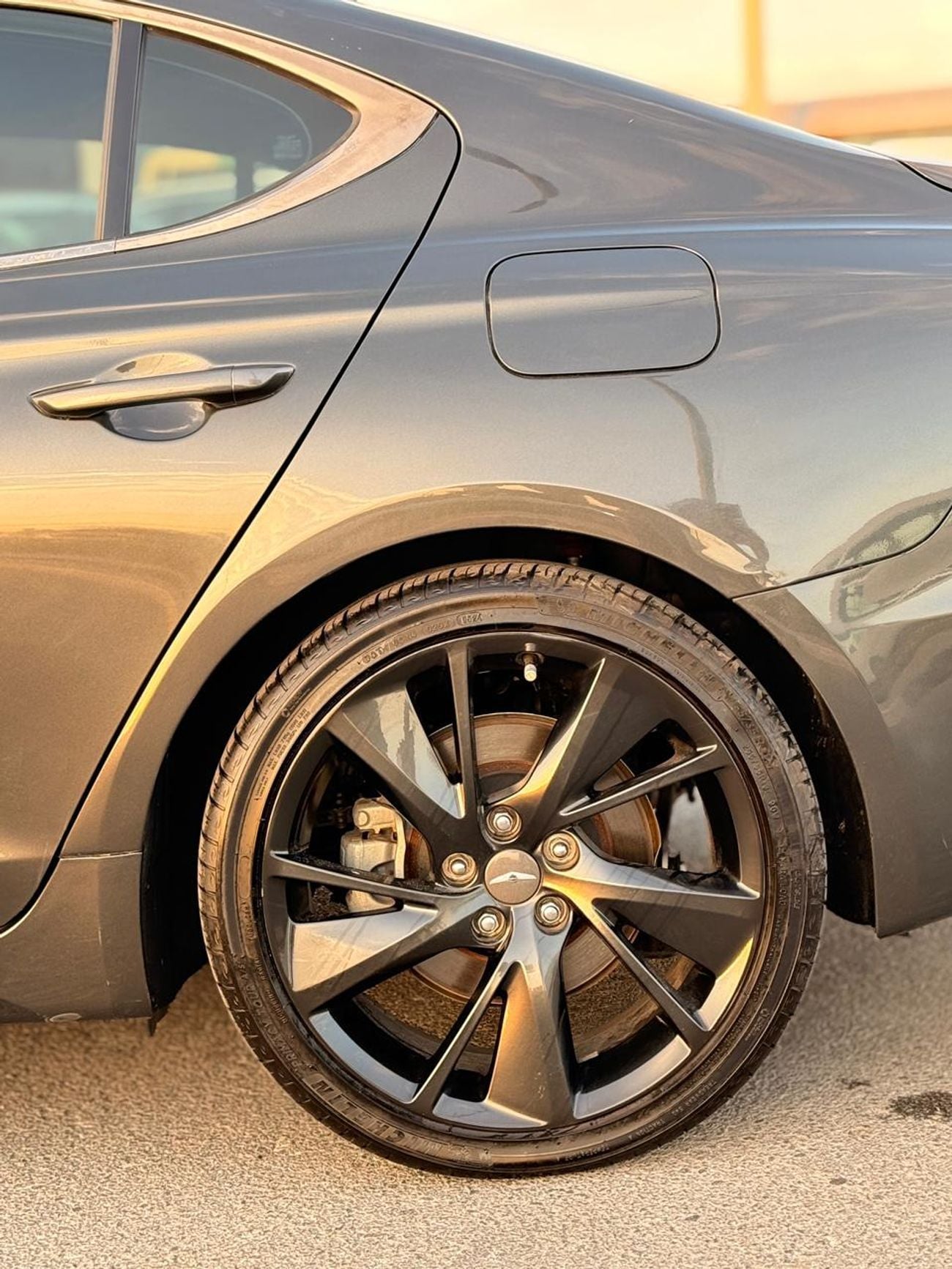 Genesis G70 Platinum 2.0L AWD