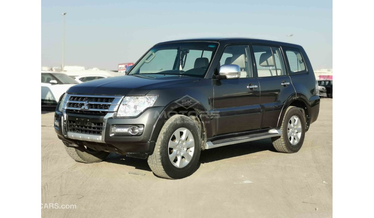 ميتسوبيشي باجيرو 3.5L PETROL, 17" ALLOY RIMS, KEY START, XENON HEADLIGHTS (LOT # 6919)