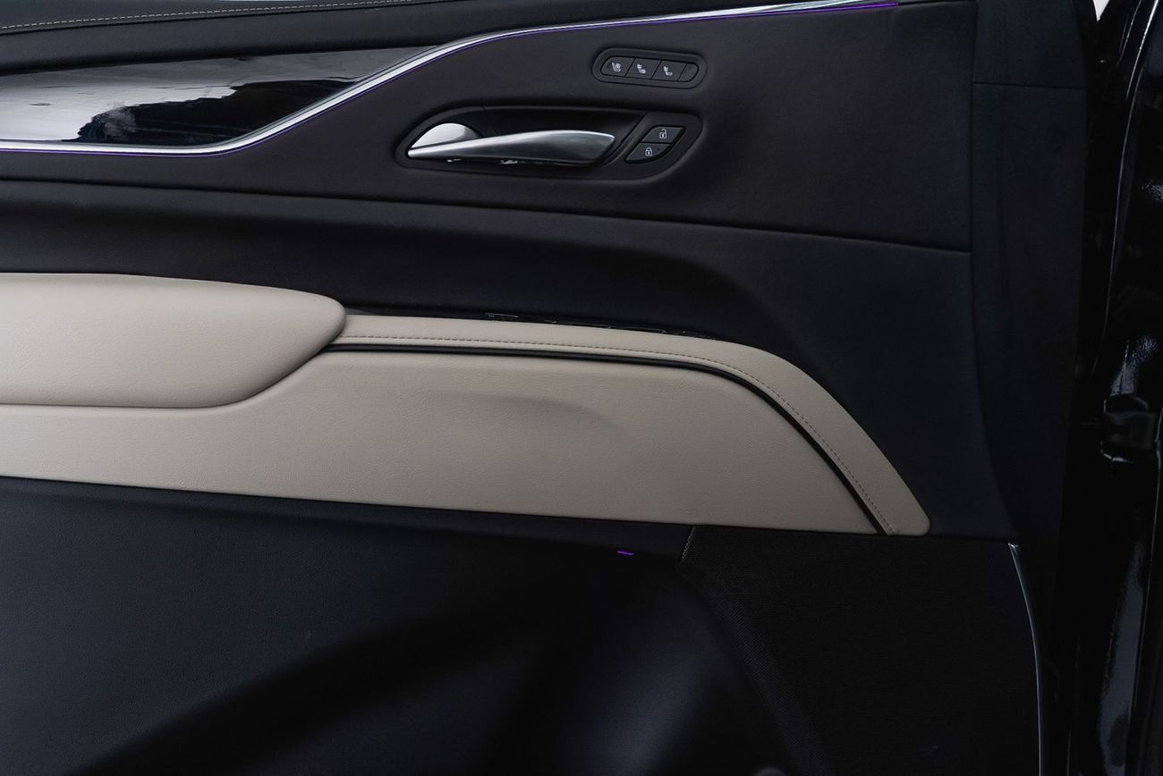 كاديلاك إسكالاد Sport 6.2L AWD