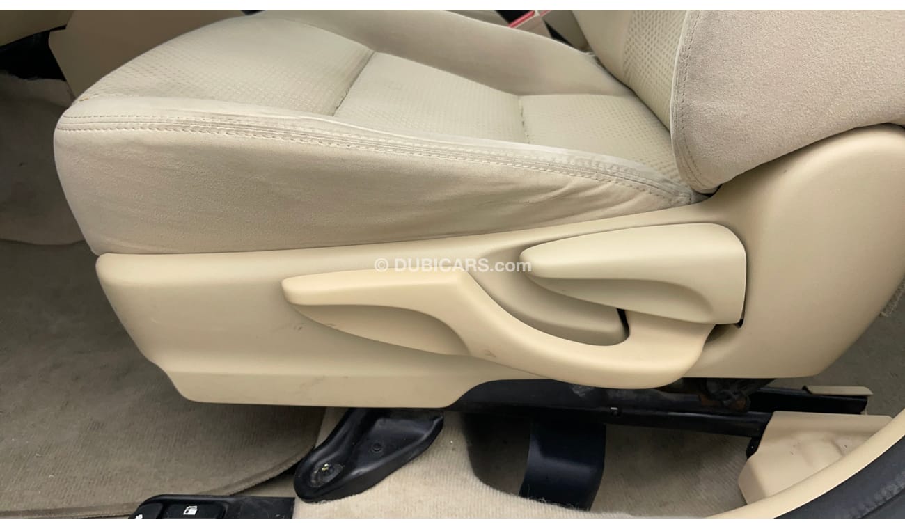 تويوتا يارس SE / E 1.5 | بدون دفعة مقدمة | اختبار قيادة مجاني للمنزل