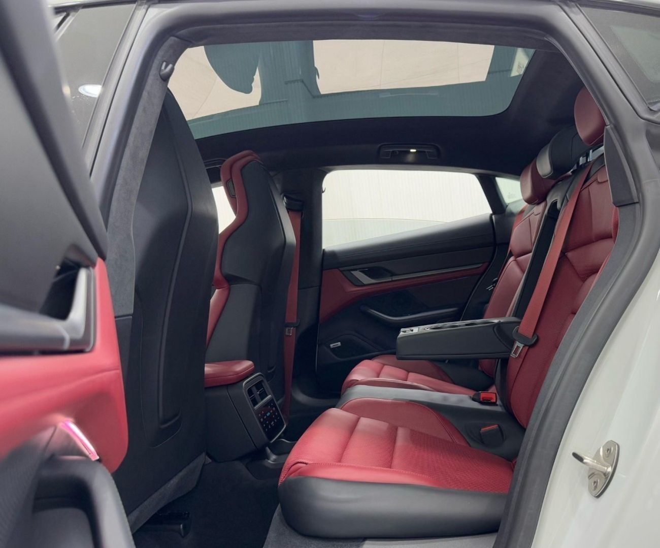 Porsche Taycan Turbo (671 HP) 2021 Porsche Taycan Turbo, 2 Year Porsche Warranty, 8 Years Battery Warranty, Full Se