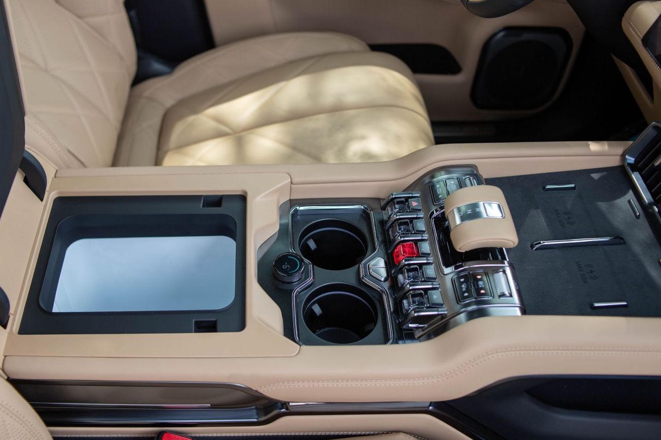 BYD Leopard 8 Smart and Brave Flagship Edition (7 Seats)