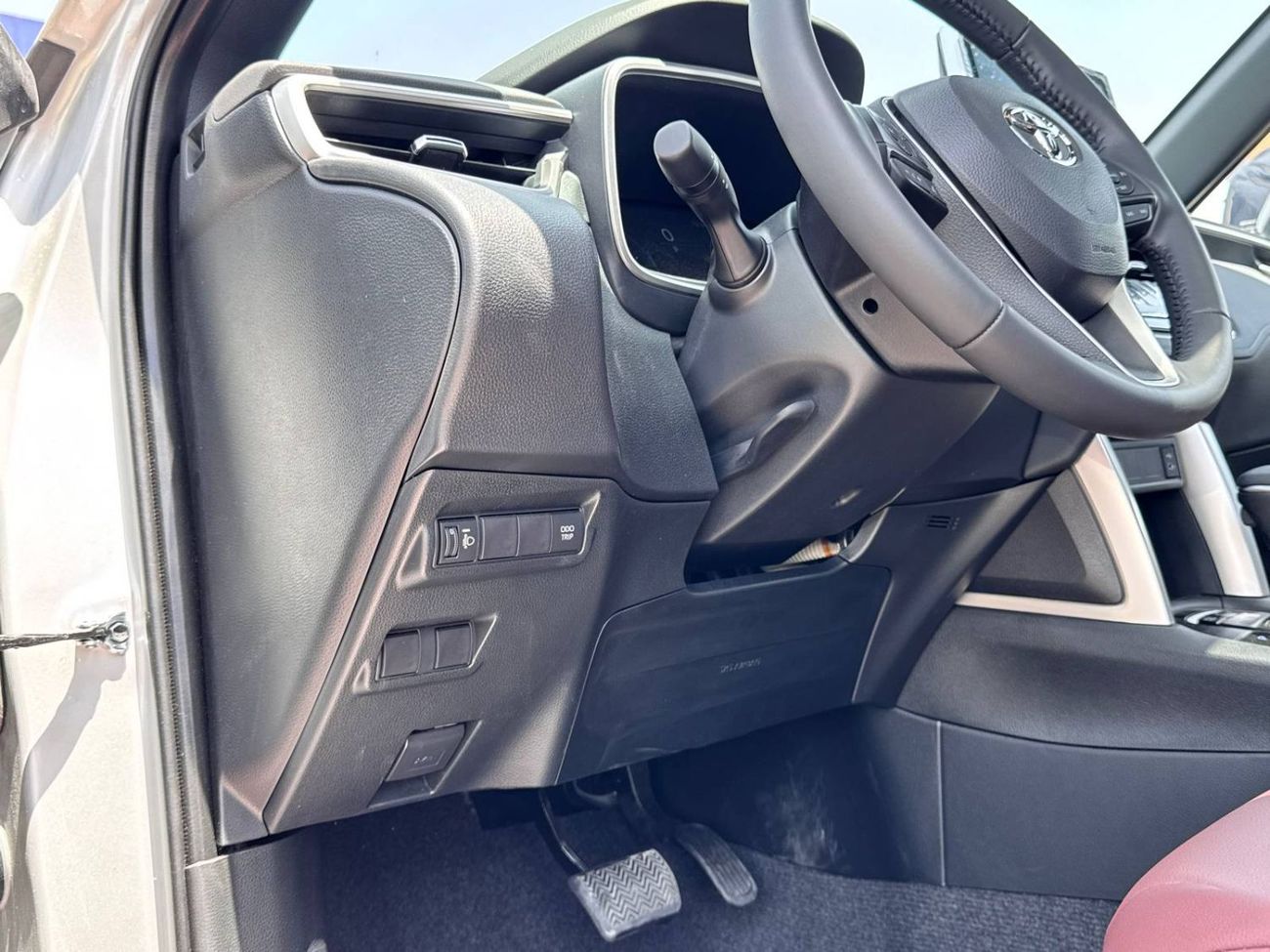 Toyota Corolla Cross 2025 TOYOTA COROLLA CROSSOVER 1.8L HYBRID GCC BRAND NEW 0KM