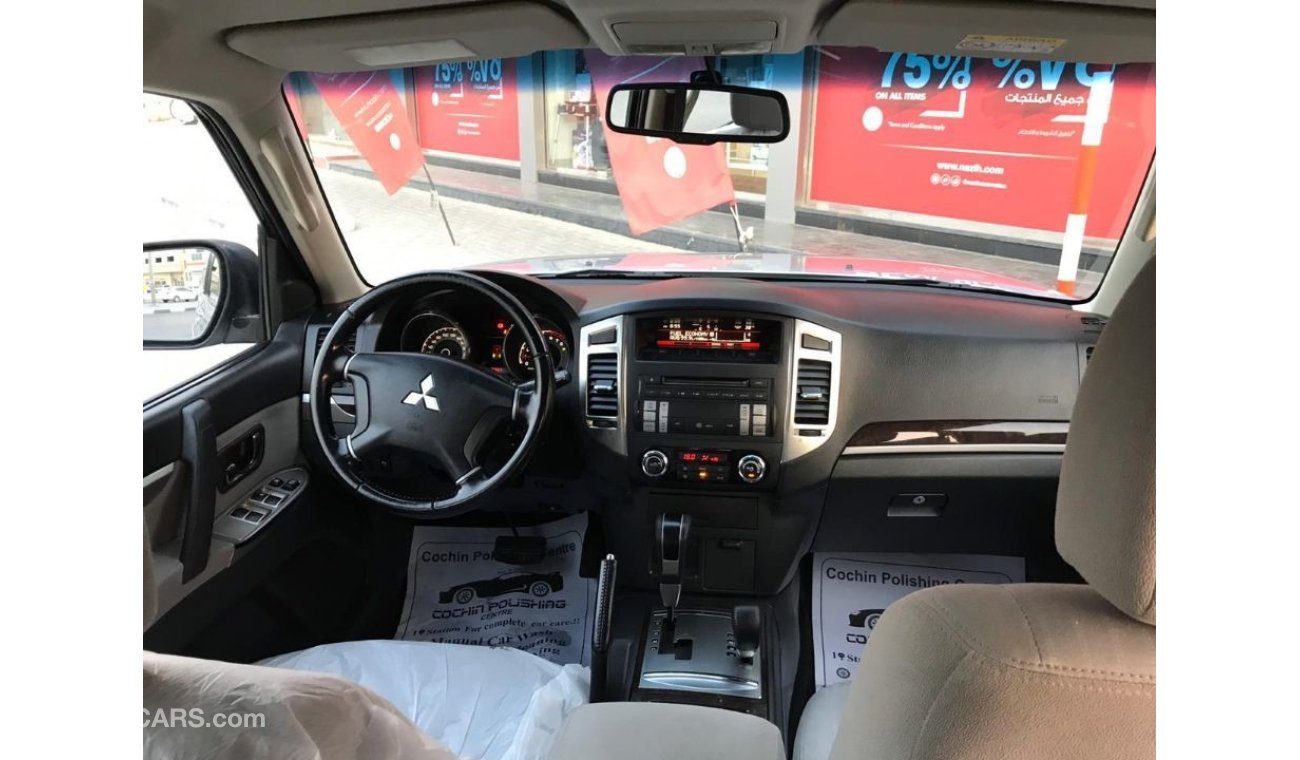 Mitsubishi Pajero Mitsubishi Pajero 2015 gcc very celen car