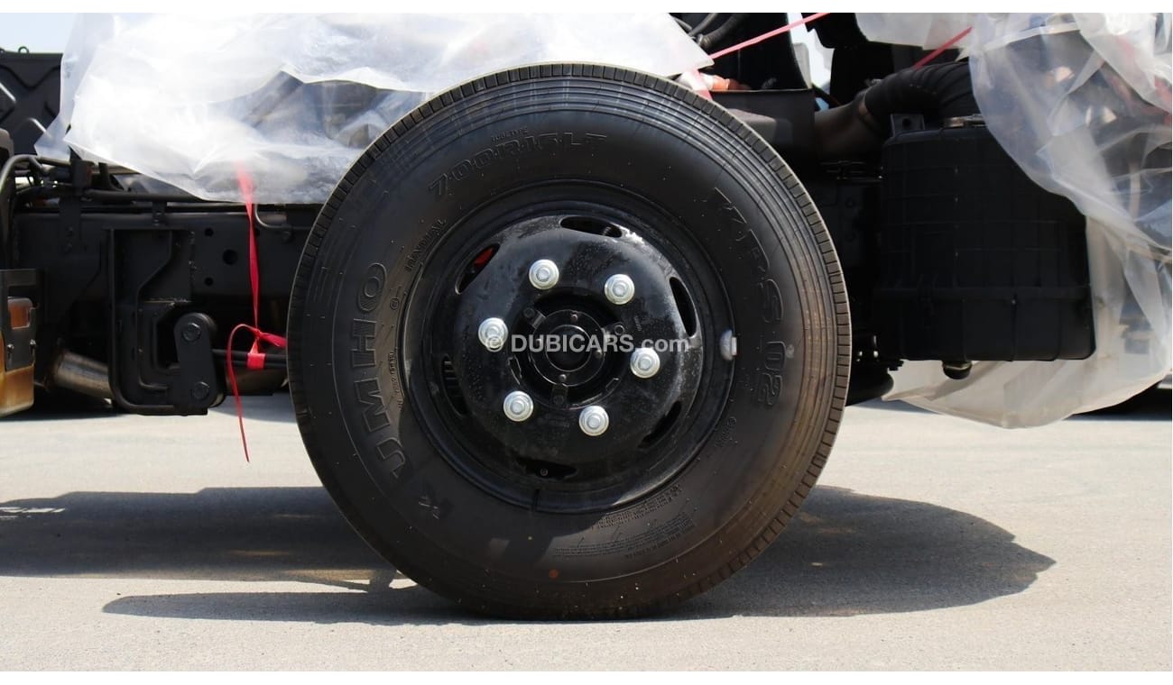 New Hyundai County Bare chassis LWB STD 2020 for sale in Dubai 507995