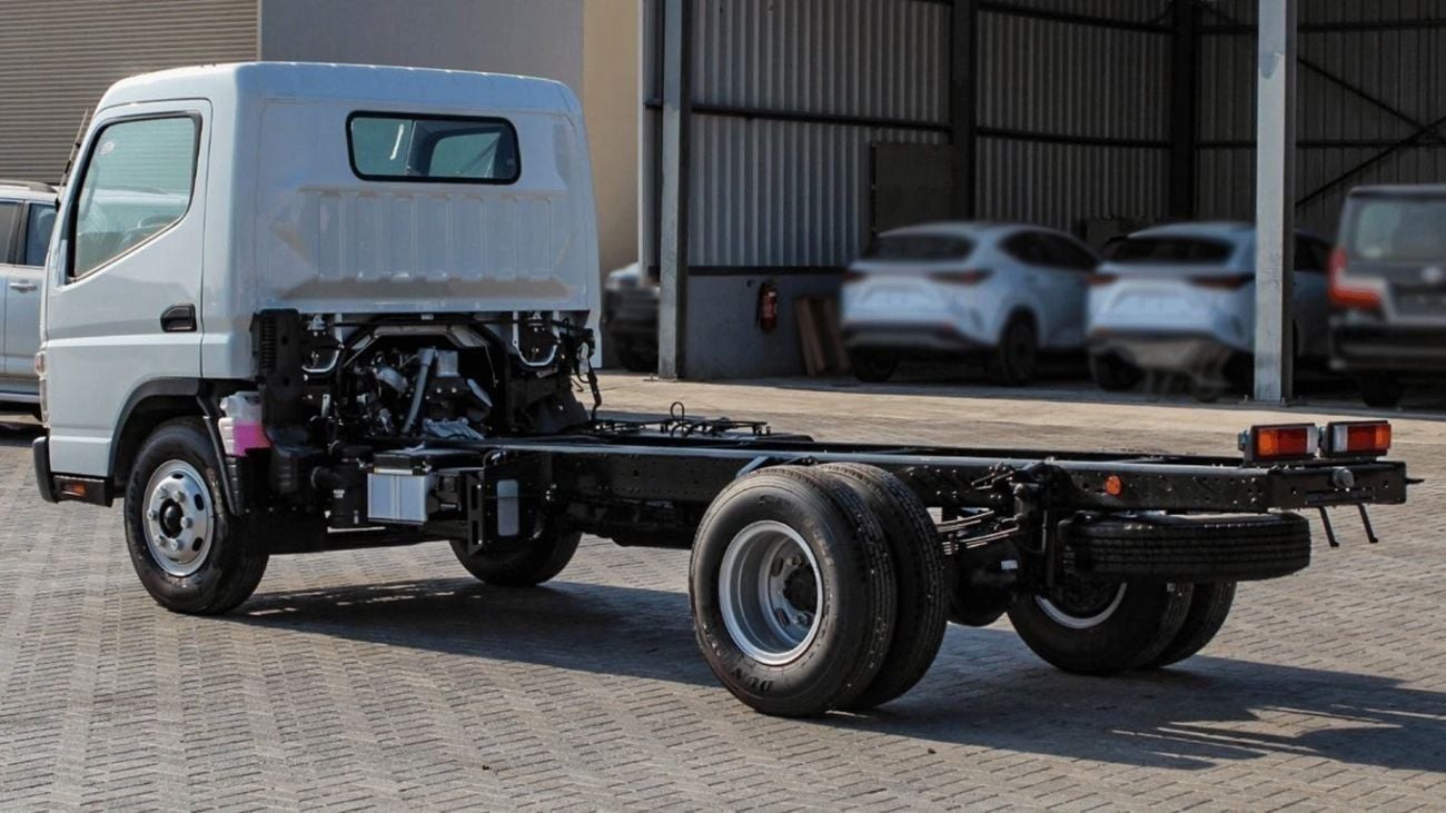 ميتسوبيشي فوسو كانتير CANTER CHASSIS 4.2L