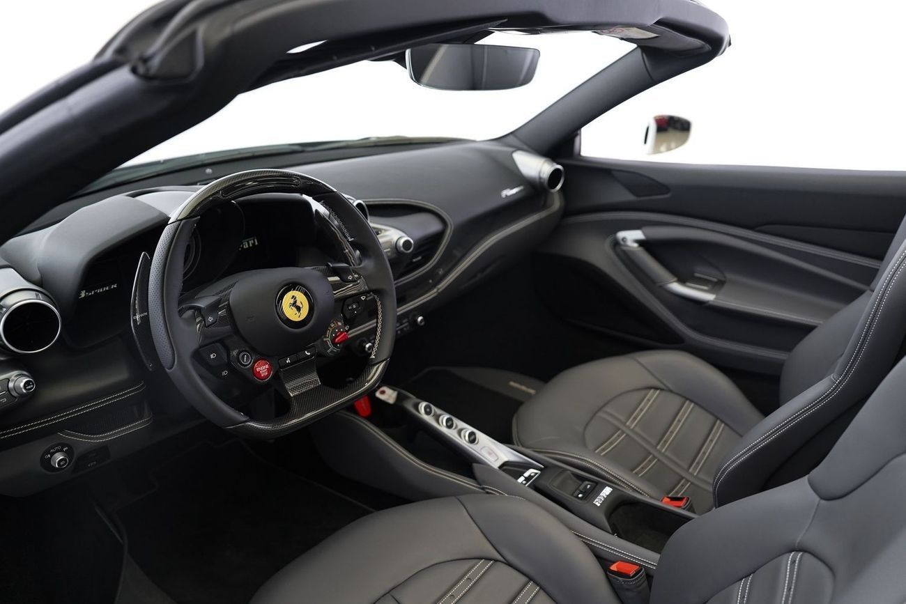 Ferrari F8 Spider 3.9T V8
