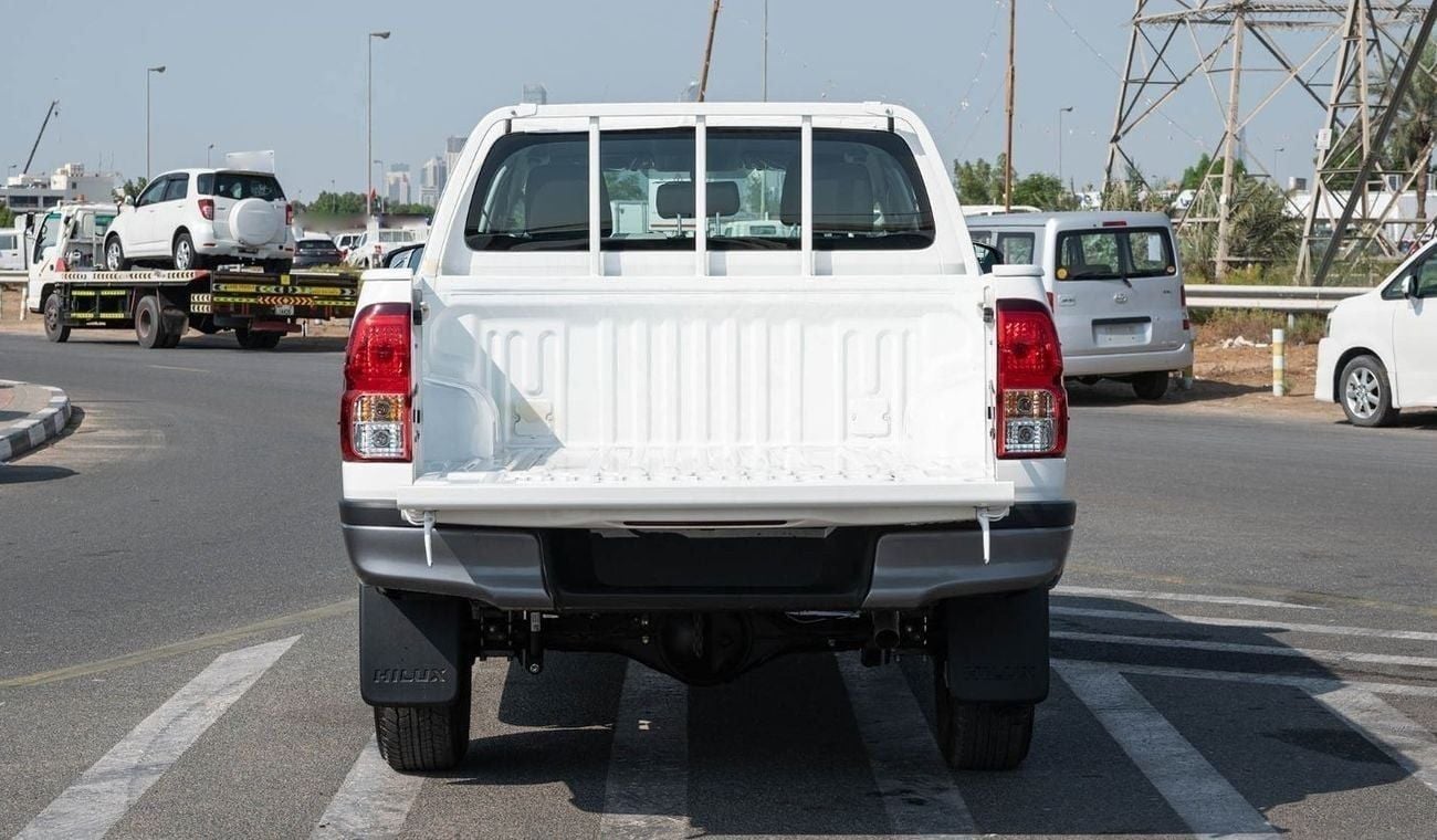 Toyota Hilux Toyota hilux 2.4L DIESEL basic option MY2025