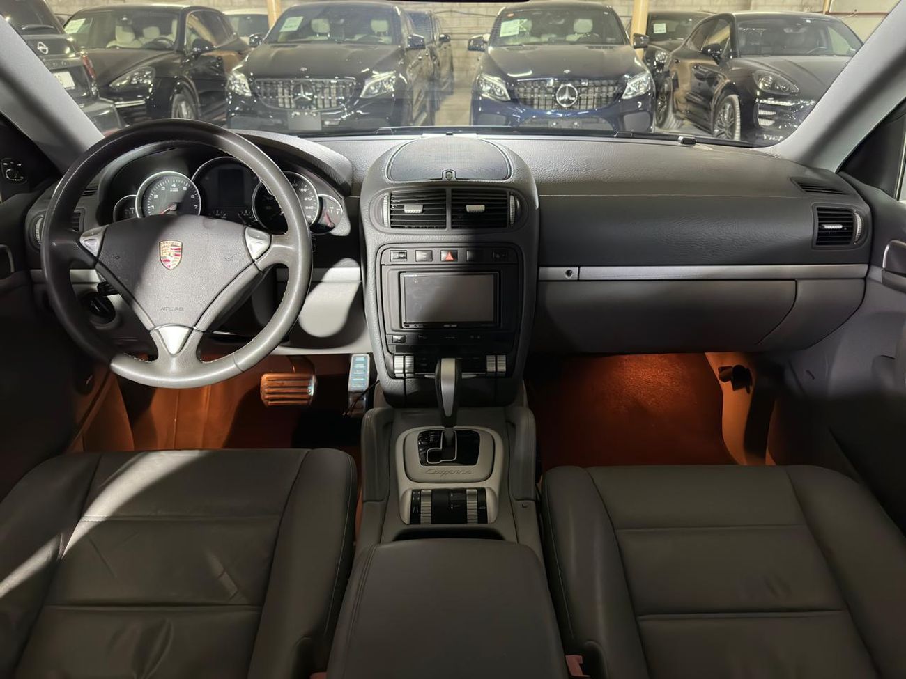 بورش كايان PORSCHE CAYENNE S 2006 | GREY LEATHER INTERIOR | JETT BLACK EXTERIOR | REAR CAMERA