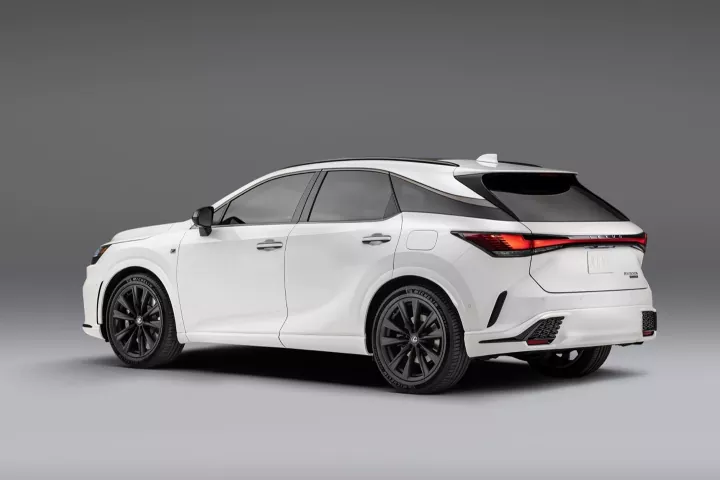 Lexus RX350 exterior - Side Profile