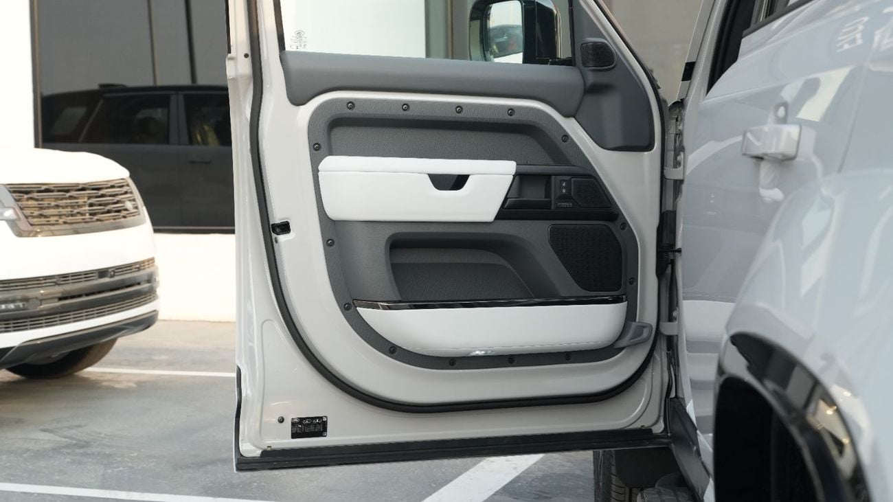 Land Rover Defender OCTA Borasco Grey 2026MY Export Only