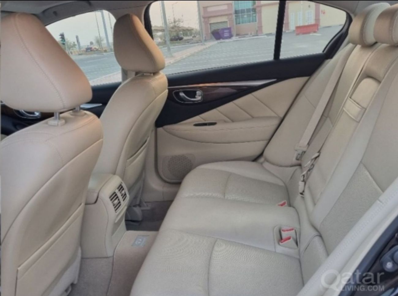 Infiniti Q50 Turbo 2.0L