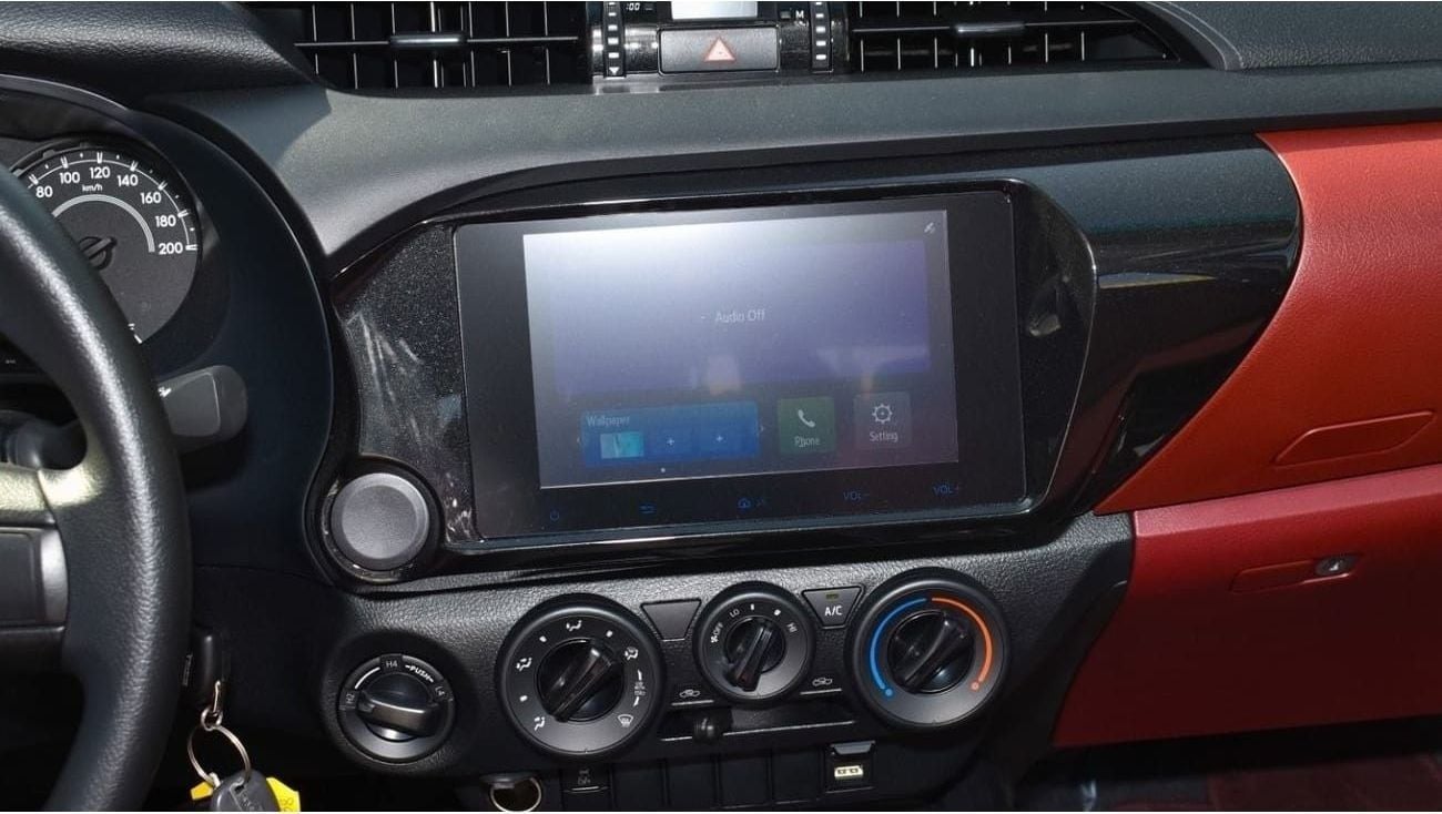 تويوتا هيلوكس TOYOTA HILUX DLX 2.4 PETROL AUTOMATIC 2024 GCC OMAN