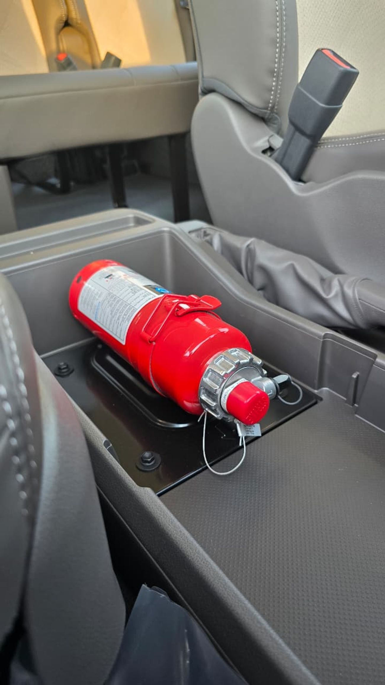 Toyota Hiace GL -High Roof  3.5L A/T