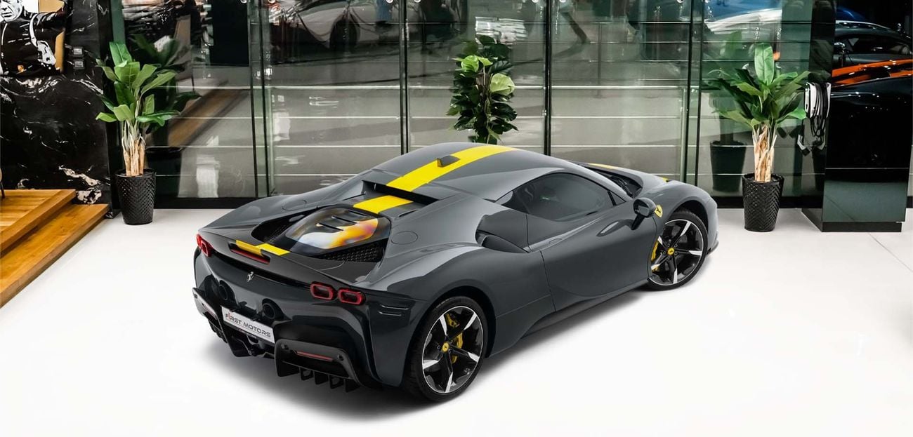 فيراري SF90 ستراديل 4.0L V8 Twin-Turbocharged Engine + eMotor
