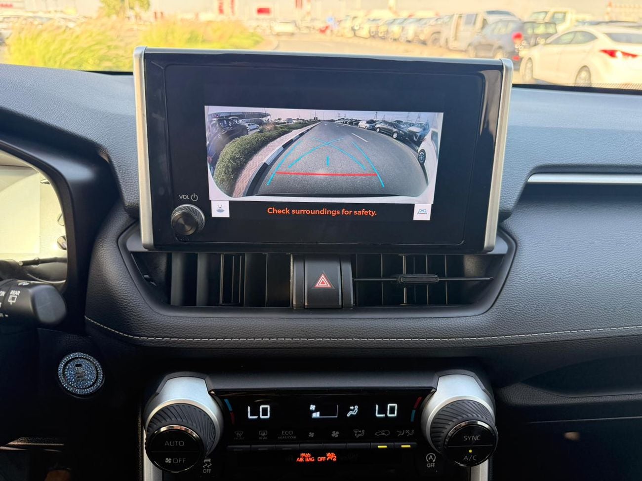 تويوتا راف ٤ XLE 2.5L full option