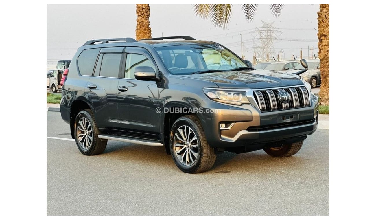 Toyota Prado TZ-G Type FULL OPTION | Premium Condition | SUNROOF | 2.8L DIESEL ENGINE | AT | BLACK LEATHER INTERI