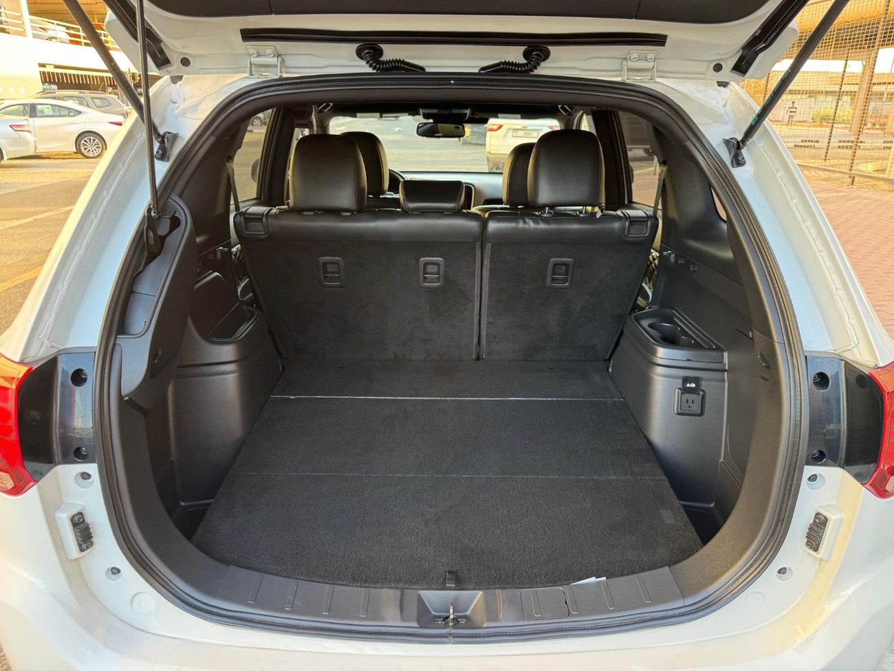 ميتسوبيشي آوتلاندر 2021 PHV PLUG IN HYBRID 2.4 FULL OPTION CANADA SPEC