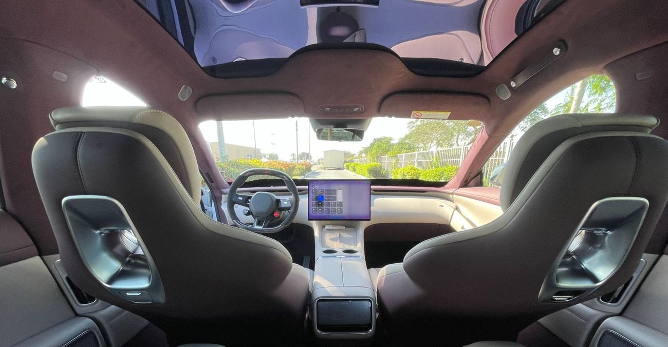 شاومى YU7 Max- 690 HP (681 bhp or 508 kW). range of up to 760 km