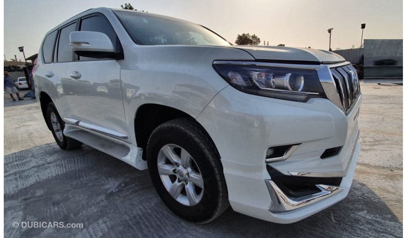 تويوتا برادو diesel auto gear 3.0L right hand drive excellent condition