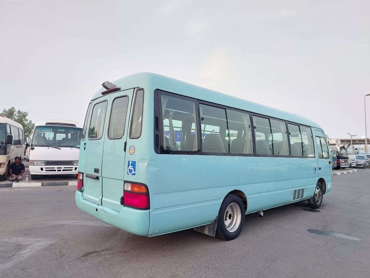 Toyota Coaster TOYOTA COASTER BUS RHD 2001 MODEL 4.2 L DIESEL AUTOMATIC(PM10587)