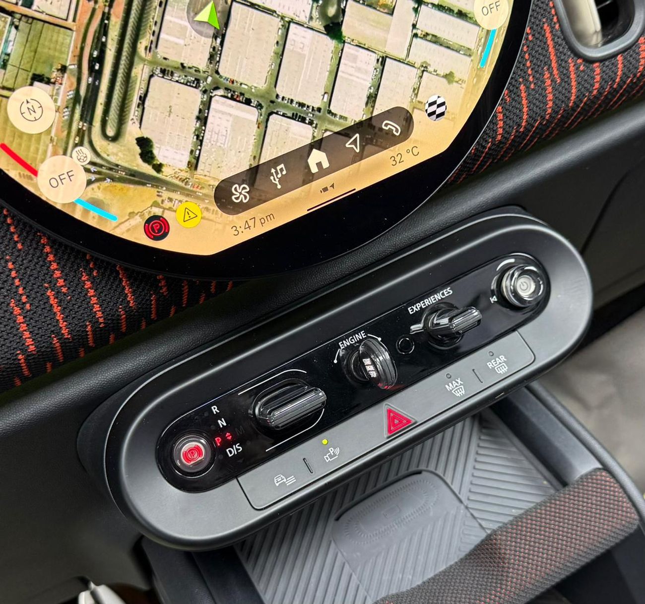 Mini Cooper Countryman 2025 MINI Cooper Countryman JCW, 5 Years MINI Warranty + Service Pack, Very Low Km, GCC