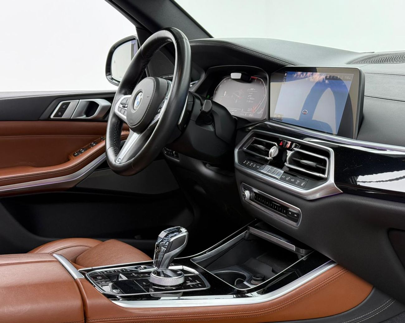 بي أم دبليو X5 50i M Sport 4.4L 2019 BMW X5 xDrive50i M-Sport, Warranty, Full BMW Service History, Fully Loaded, GC