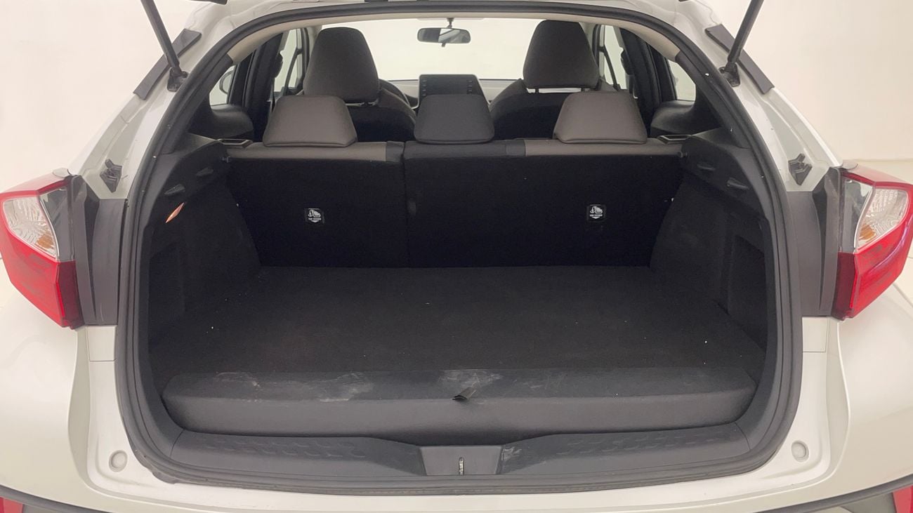 تويوتا CHR VX 1.8 | بدون دفعة مقدمة | اختبار القيادة في المنزل