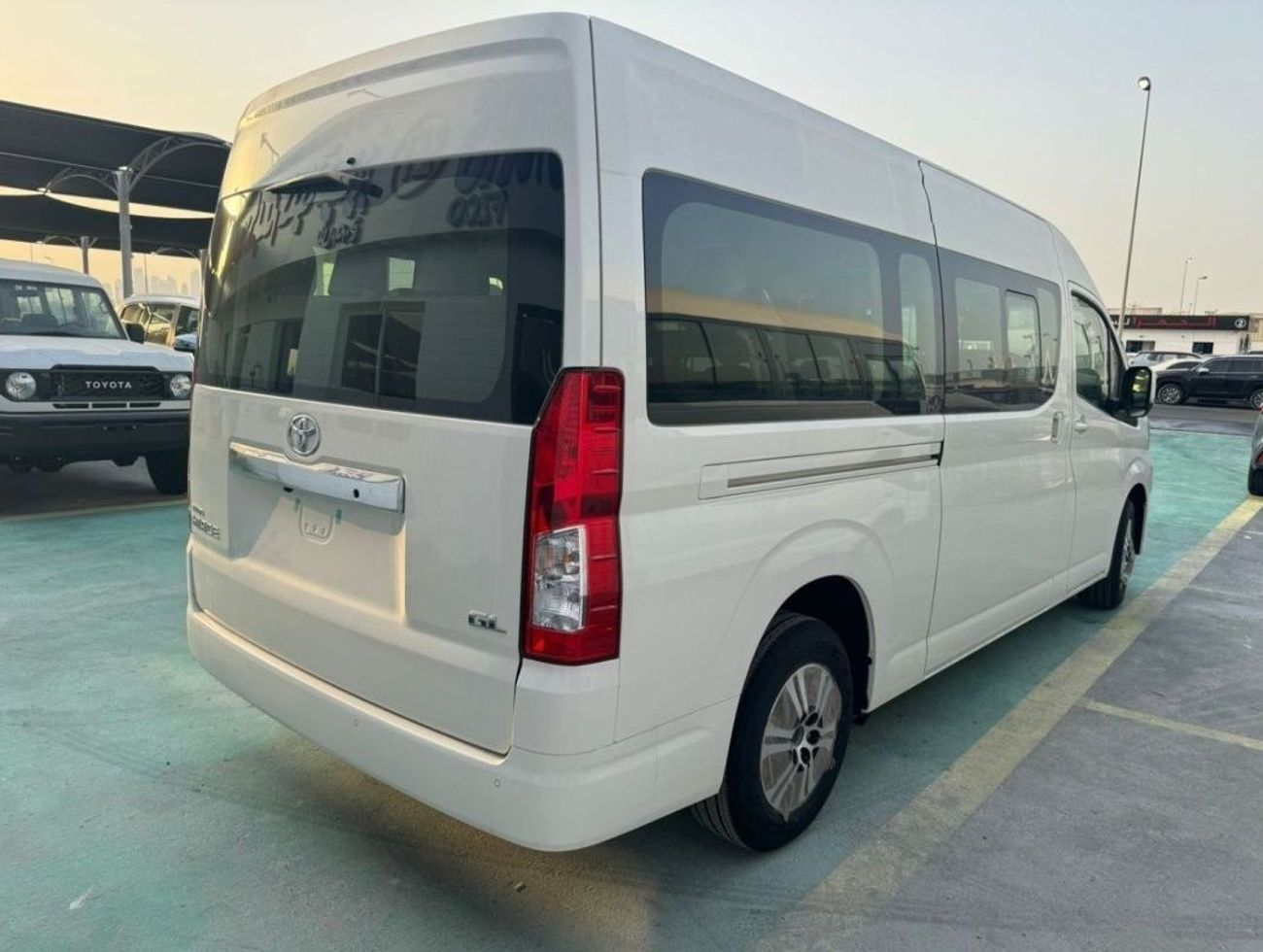 Toyota Hiace 2.8L DIESEL GL FULL OPTION M/T 2025