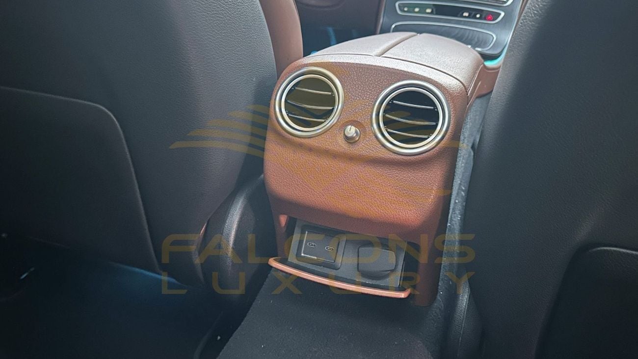 مرسيدس بنز E300 Premium 2.0L