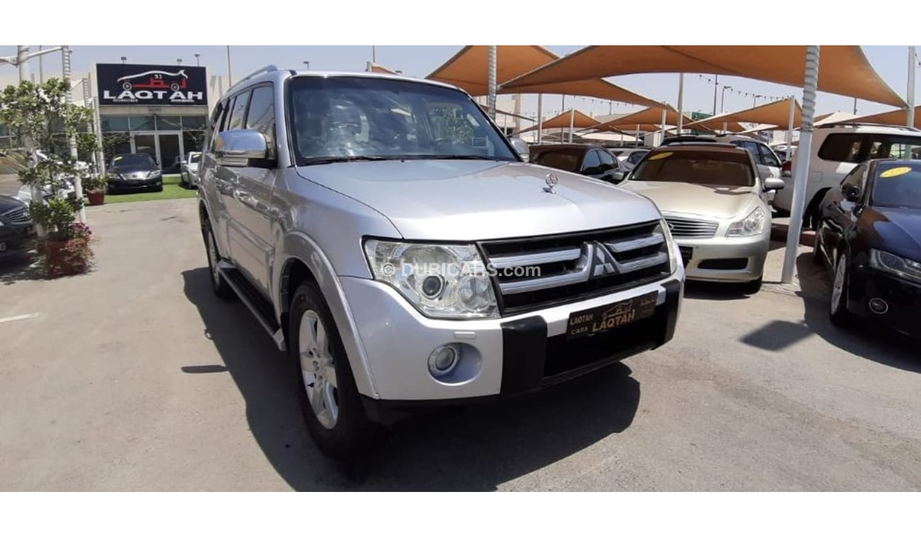 ميتسوبيشي باجيرو متسوبيشي باجيرو خليجي 3.8بحاله الوكاله لاتحتاج لا مصاريف بحاله بدون حوادث رقم واحد فتحه جلد حساسات ف