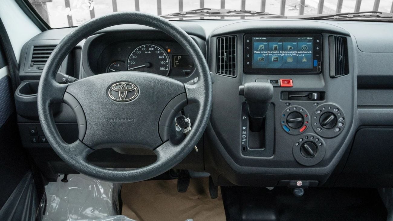 تويوتا لايت آيس 2026 Toyota LiteAce 1.5L AT Petrol (White-Black)