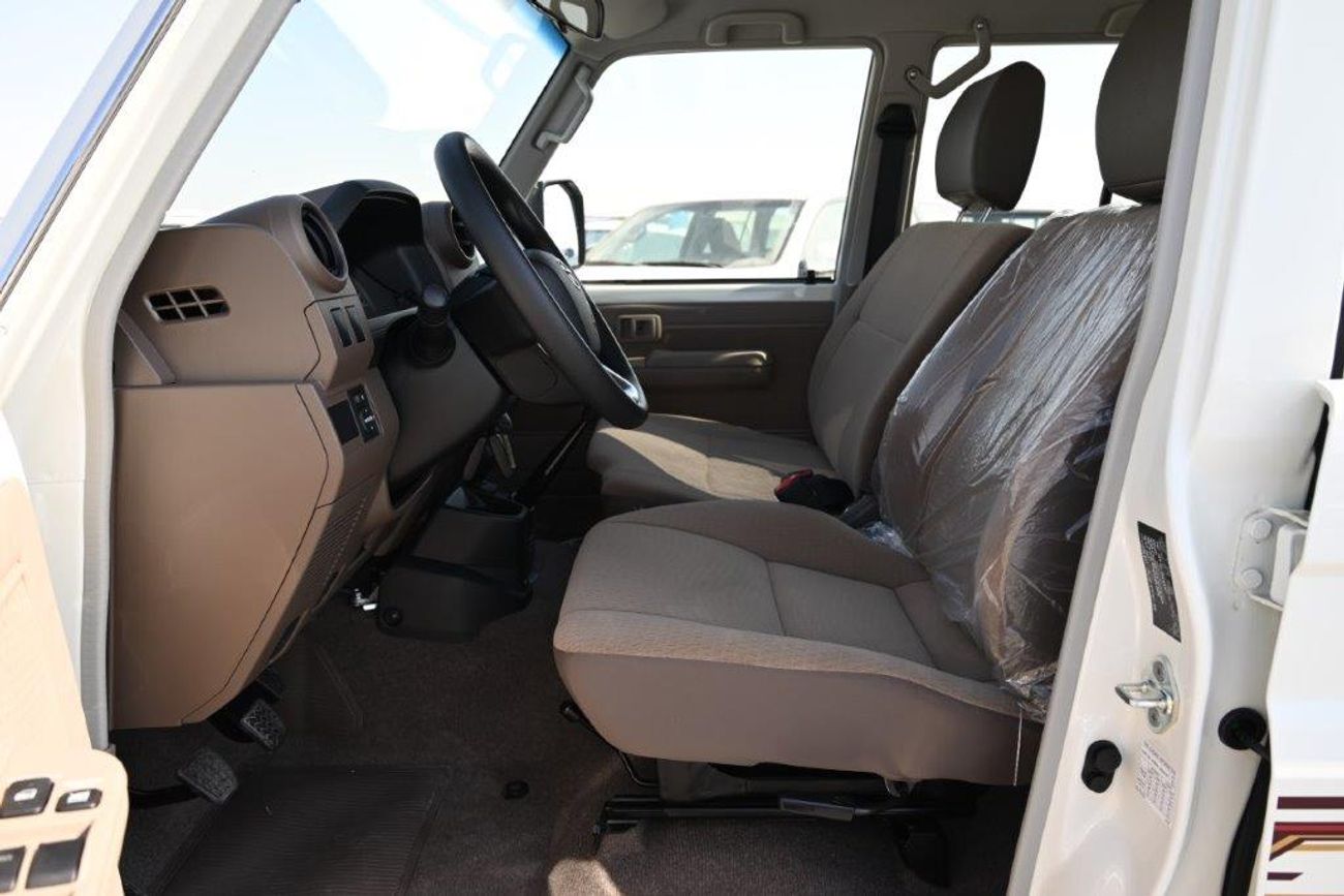 Toyota Land Cruiser 70 76 V6 4.0L Petrol 4WD 6 Seater Manual Transmission