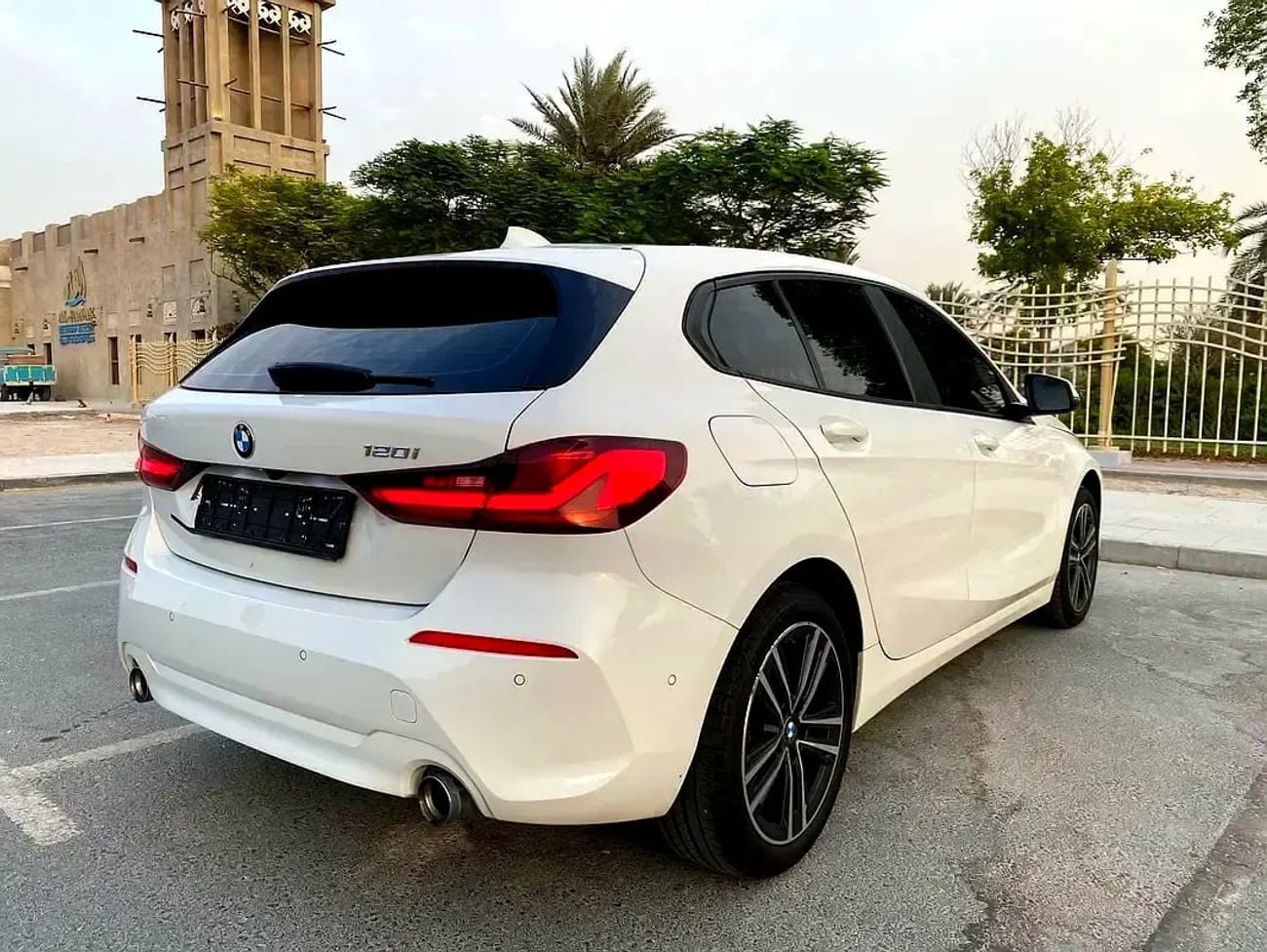 بي أم دبليو 120i model || WARRANTY TILL END OF || ORIGINAL PAINT || PLAY || FULL AGENCY SERVICE