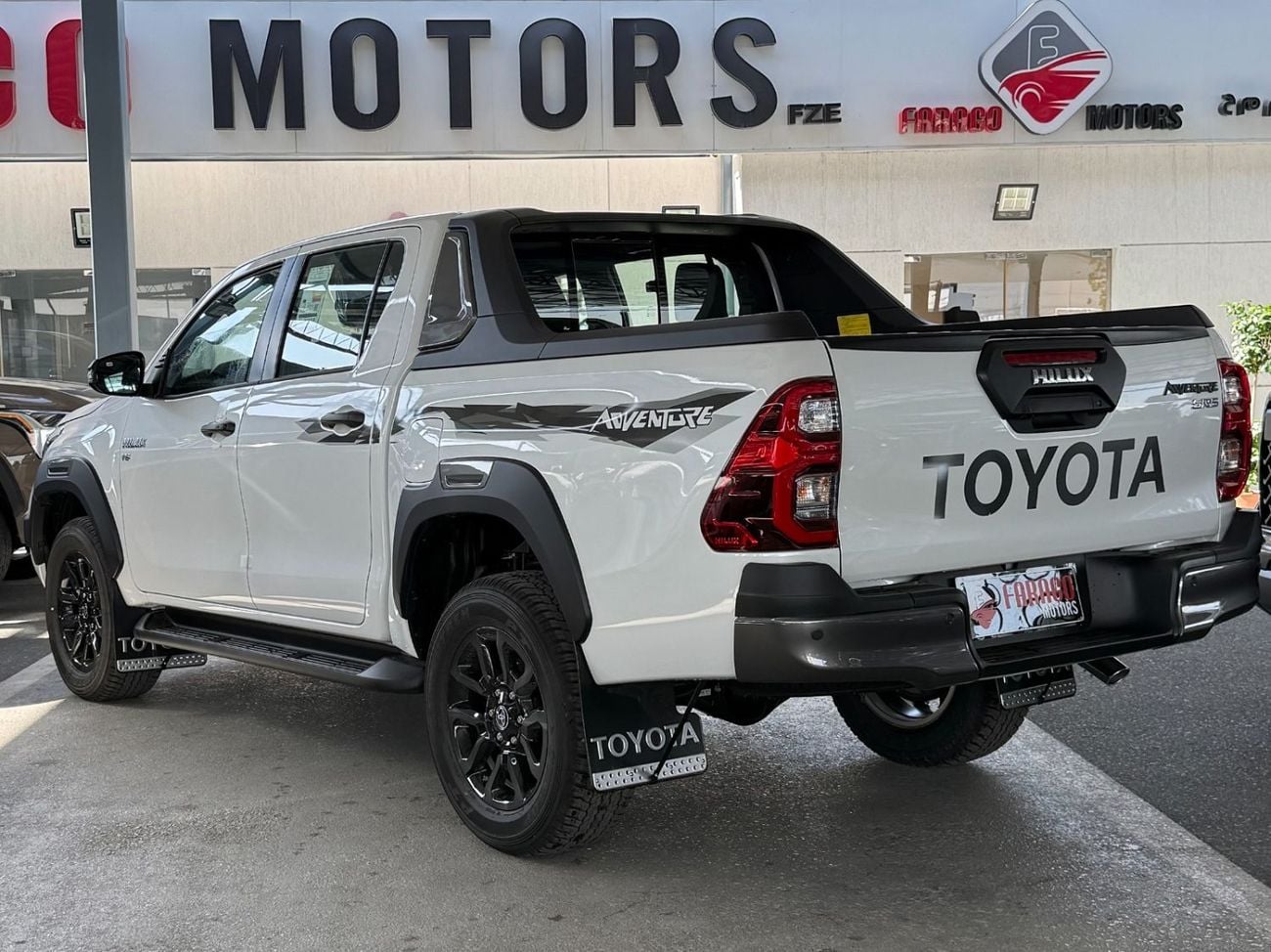 Toyota Hilux 2026 4.0 V6 **EXPORT ONLY**التصدير فقط خارج الخليج***