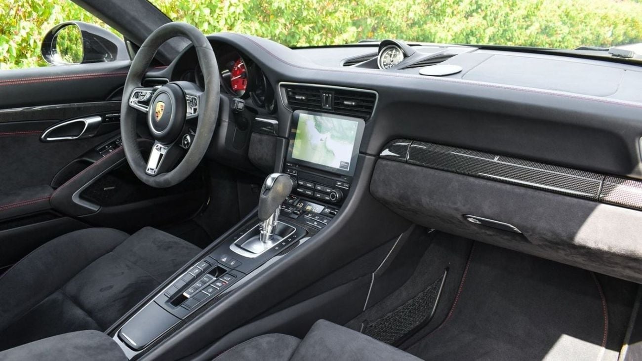 Porsche 911 Carrera 4GTS Porsche Carrera 911 GTS / 2019 / Germany