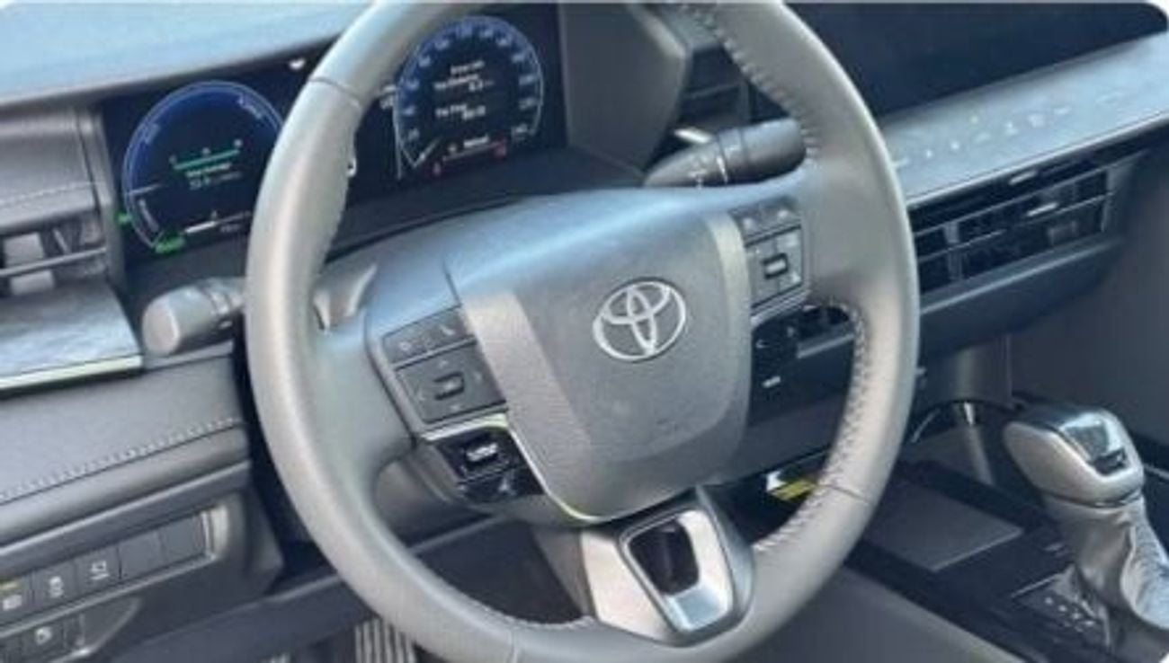تويوتا كامري GLE HEV 2.5L HYBRID PREMIUM EDITION AUTOMATIC TRANSMISSION ( FOR RE-EXPORT ONLY