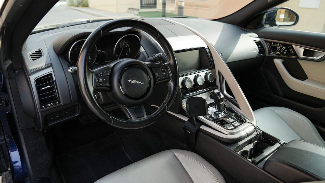 جاكوار F Type STD
