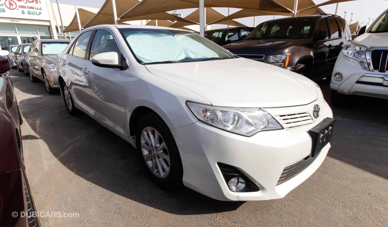 Toyota Camry S