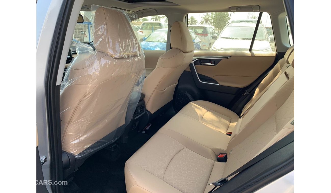 Toyota RAV4 2.0 with sun roof