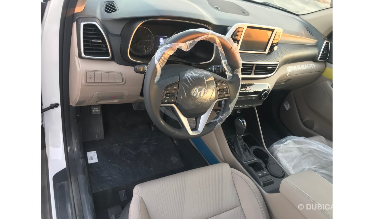 Hyundai Tucson 2.0L with Push Start & Wireless Charger