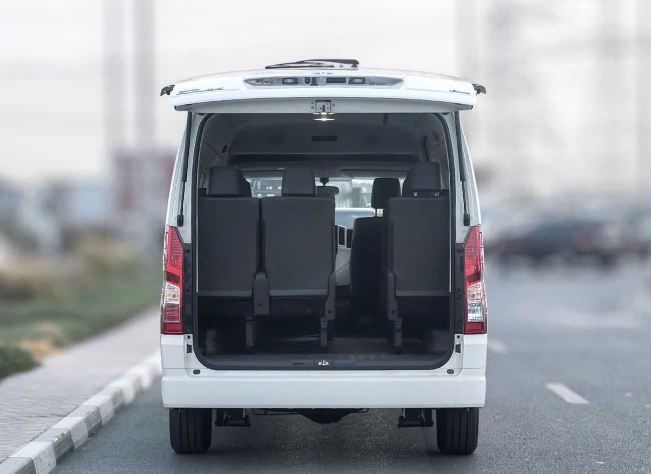 Toyota Hiace GL -High Roof Commuter 3.5L A/T