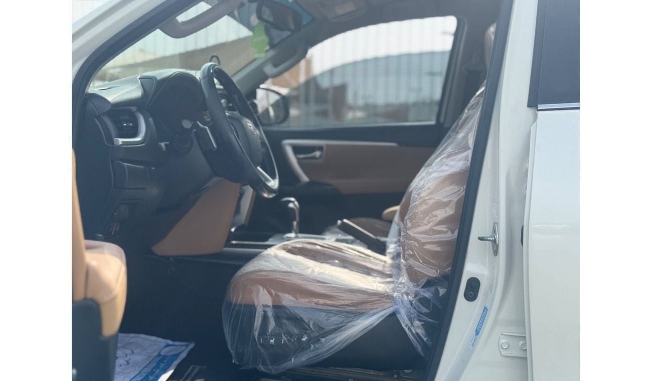 تويوتا فورتونر VXR 4.0L (278 HP)