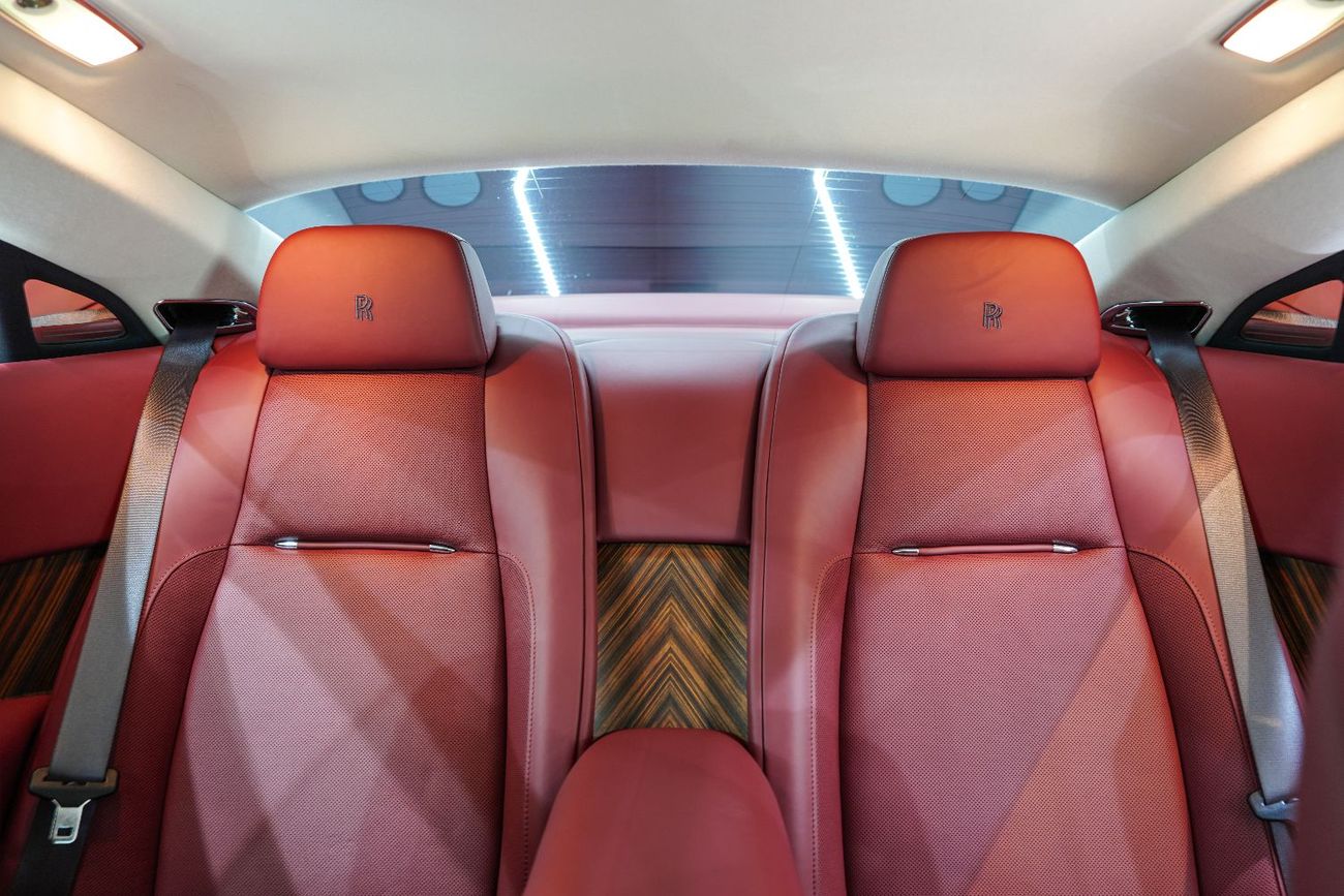 رولز رويس واريث 2019 Rolls Royce Wraith, Two-Tone Exterior, Canadel Panelling Trim, Very Low Mileage