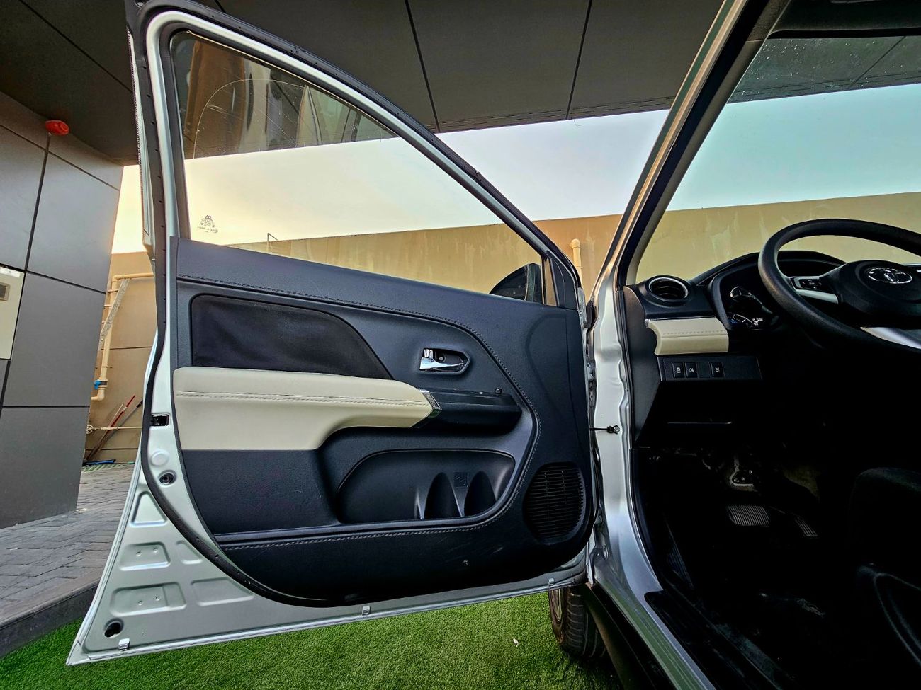 تويوتا راش EX/ PASSENGER/ GCC 1.5L V4/ LOW MILEAGE/ 7 SEATS