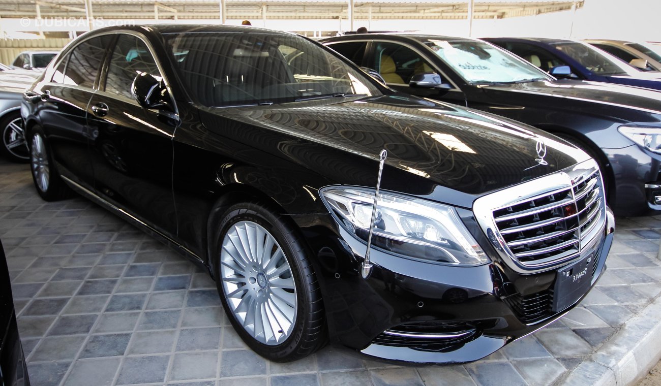 مرسيدس بنز S 550