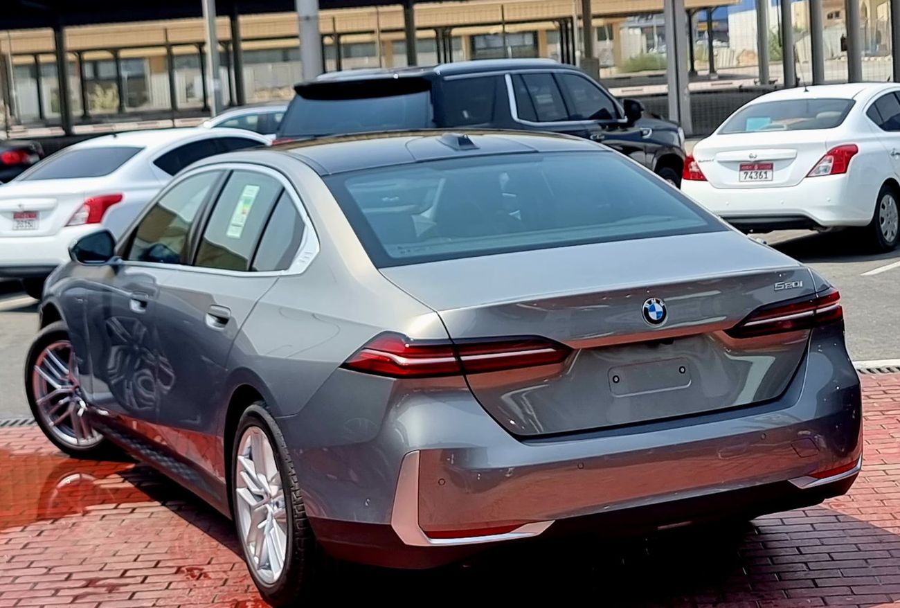 BMW 520i Warranty & Service 2026 GCC